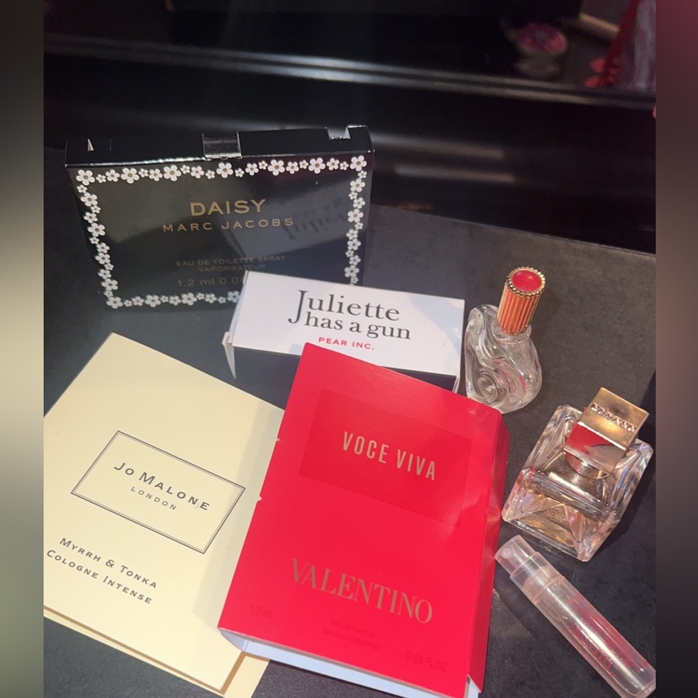 Perfume Bundle & Free Spray